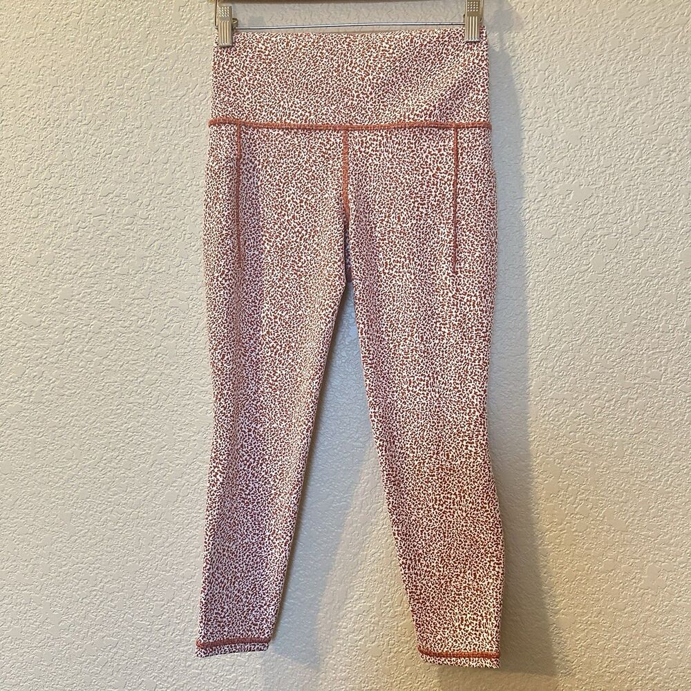 Athleta Salutation Stash II‎ Textured Tights Red Orange Cheetah Print Sm Petite